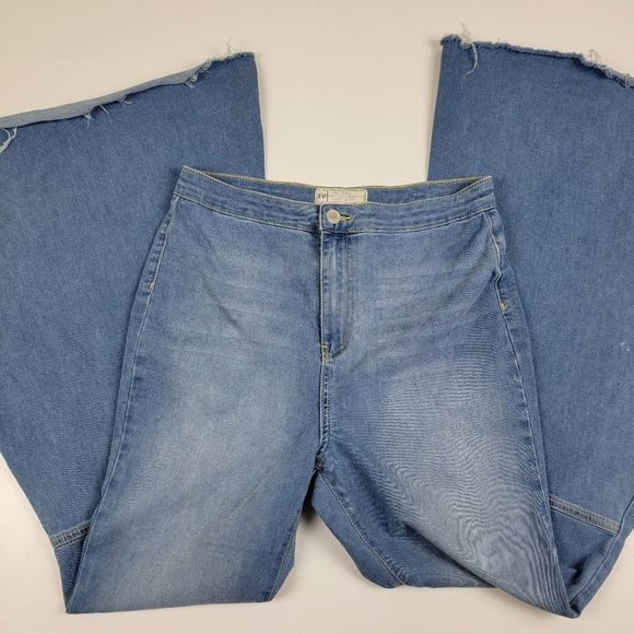 Free People Just Float High Rise Flare Jeans 31 - Picture 7 of 8